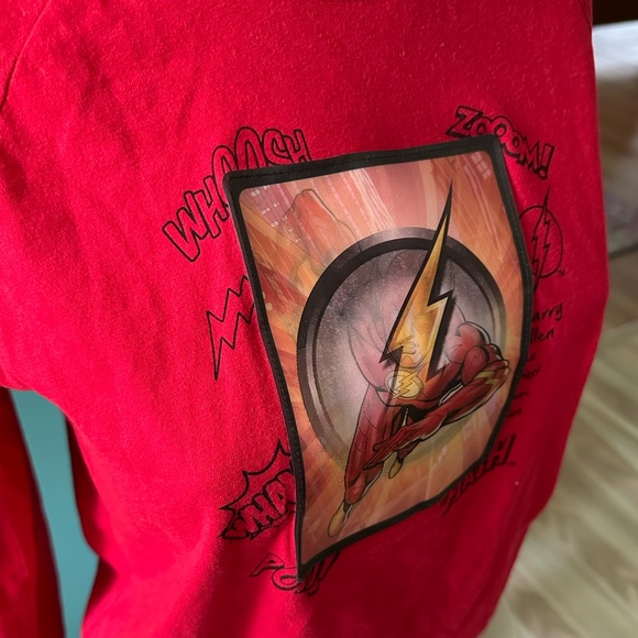 “The Flash” 3D Lenticular Changing Image Long Sleeve Red T-Shirt ~ Small Adult - Picture 11 of 17
